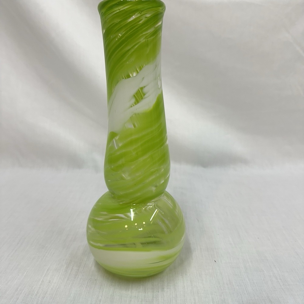 Hand blown glass Heritage Vase Green White Clear MCM - Picture 4 of 11
